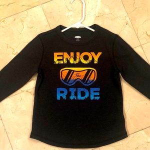 Boys Old Navy thermal long sleeve tee in size small.